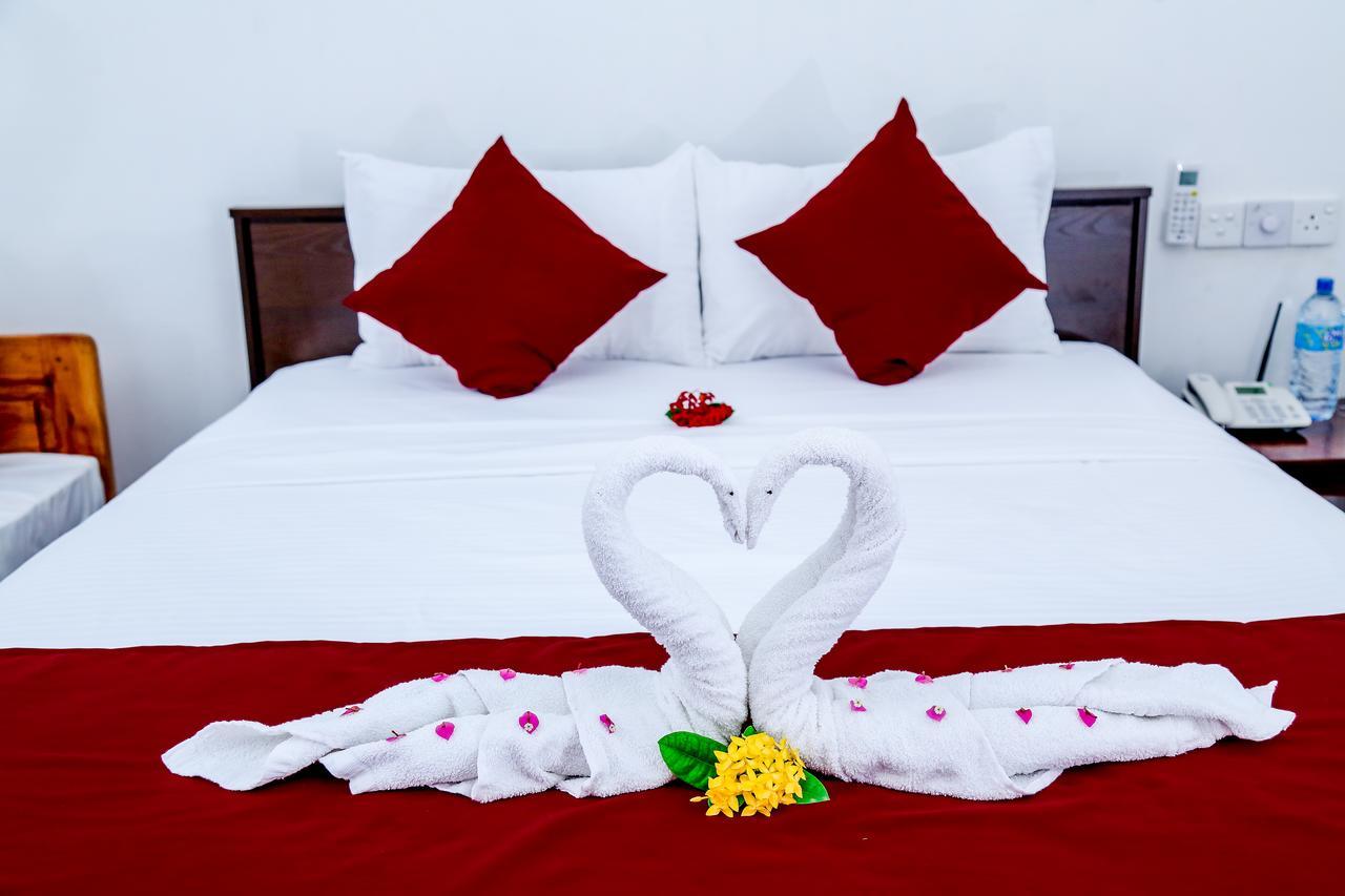 Crescent Sea Resort Nilaveli Eksteriør bilde