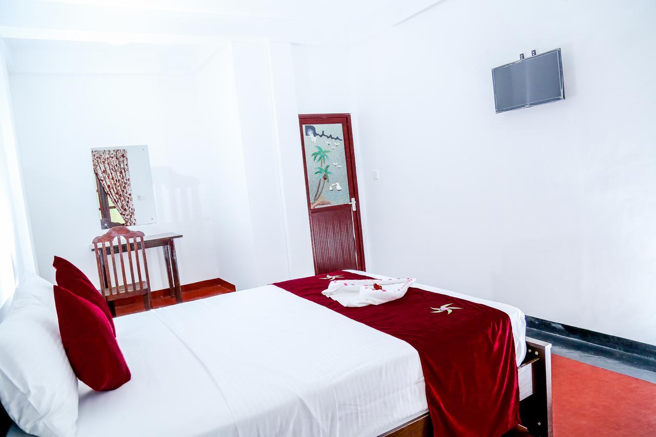 Crescent Sea Resort Nilaveli Eksteriør bilde