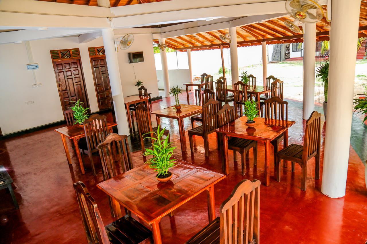 Crescent Sea Resort Nilaveli Eksteriør bilde