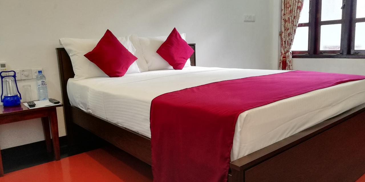 Crescent Sea Resort Nilaveli Eksteriør bilde